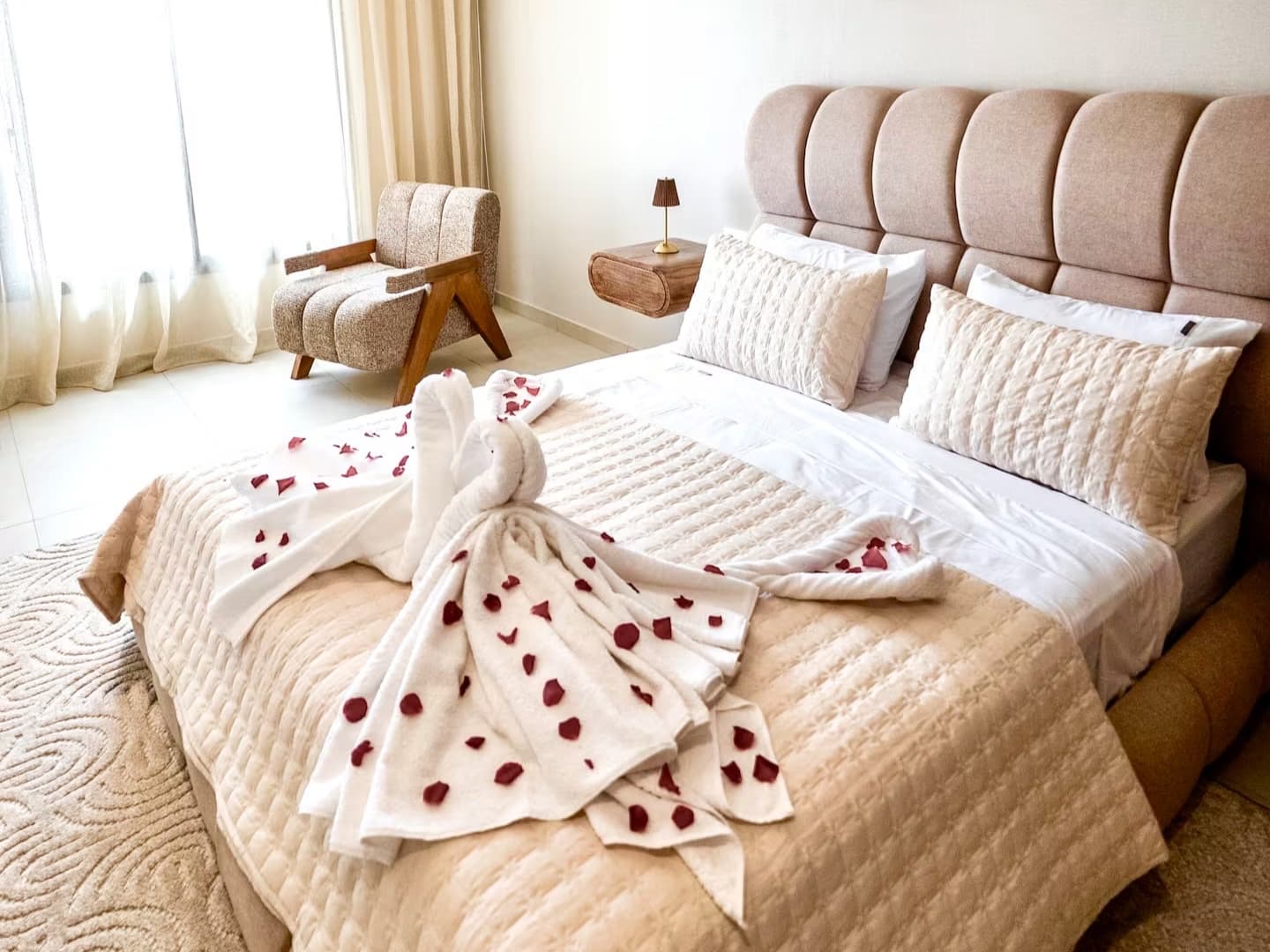 Bedroom of a Marrakech property reset between two stays